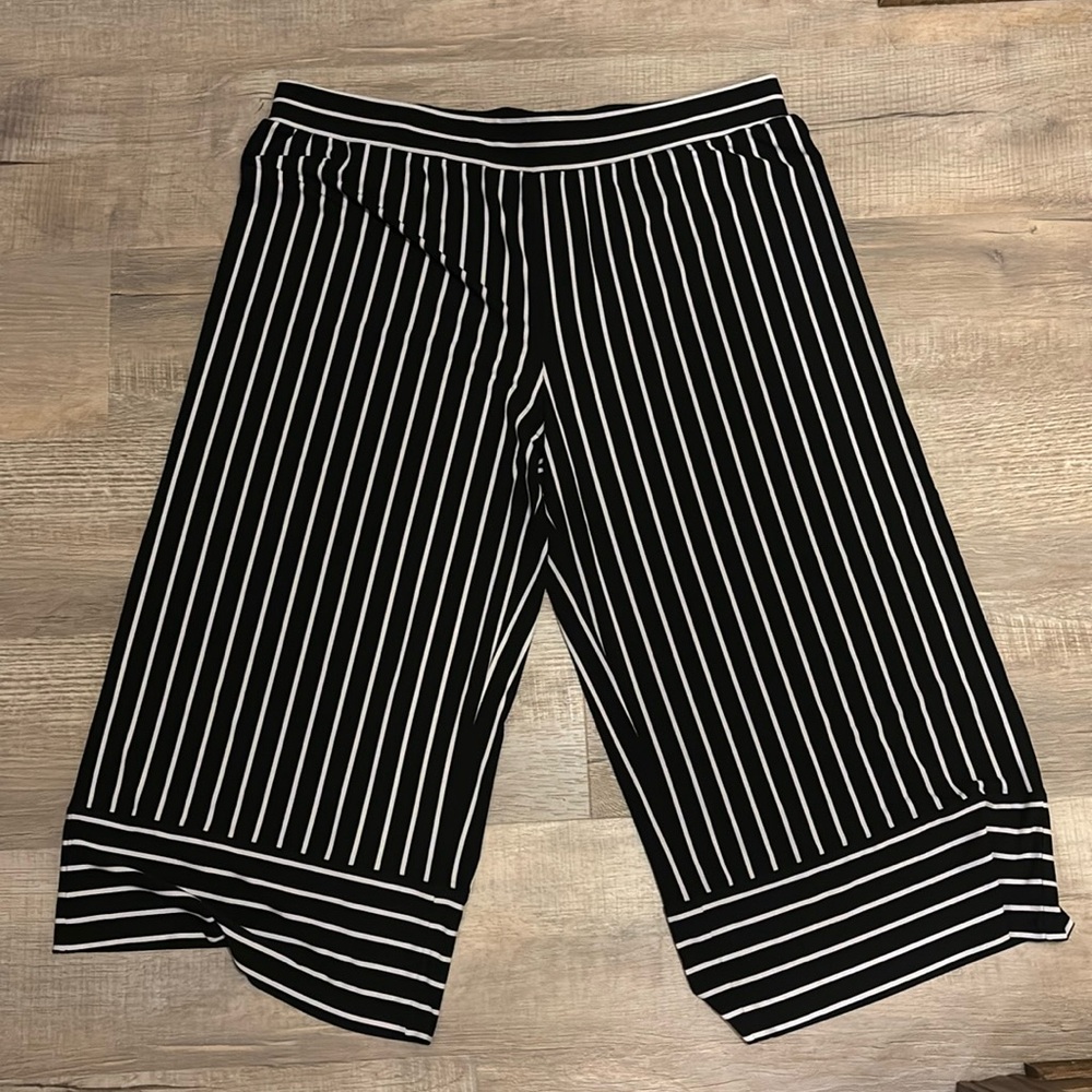 Black & White Striped Beachy Pants - Relaxed Fit, Boho Style